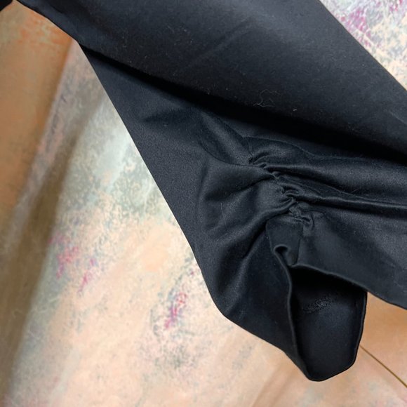 📌Avenue Timeless Black Cotton Blazer - Jacket with Smocked Sleeves - Picture 6 of 16